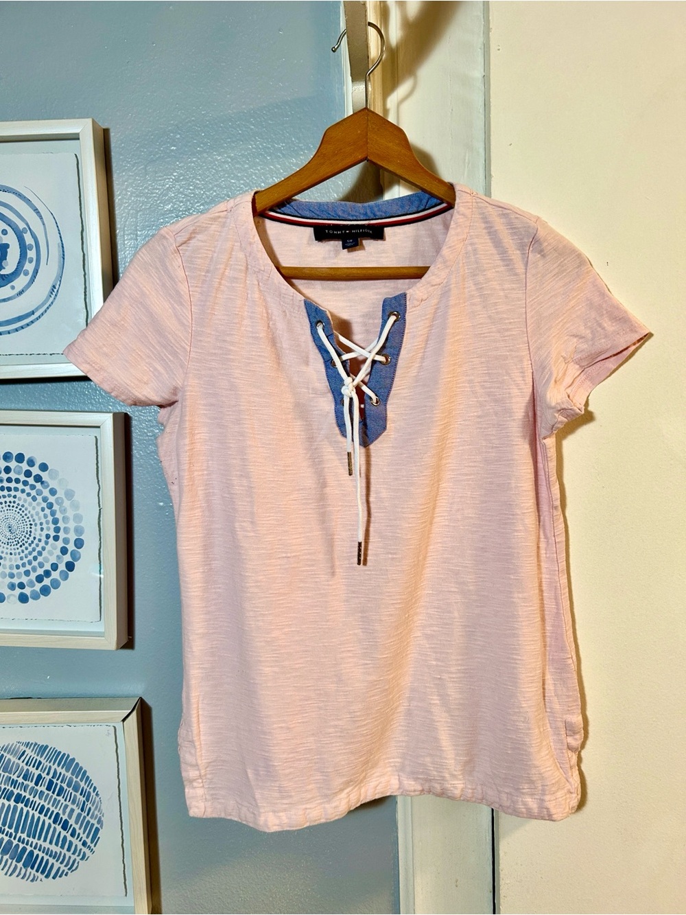 Tommy Hilfiger Light Pink Lace-Up Short Sleeve Tee with Chambray Trim Size S